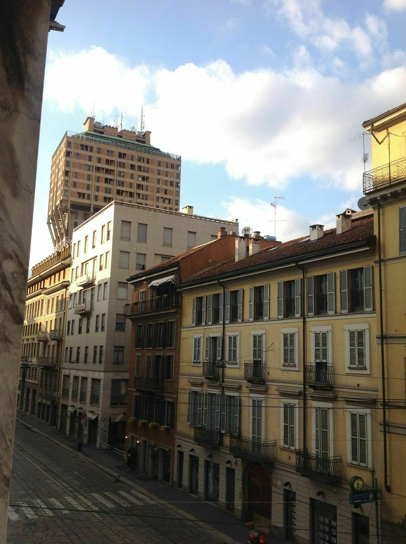 Nibre Milão Exterior foto